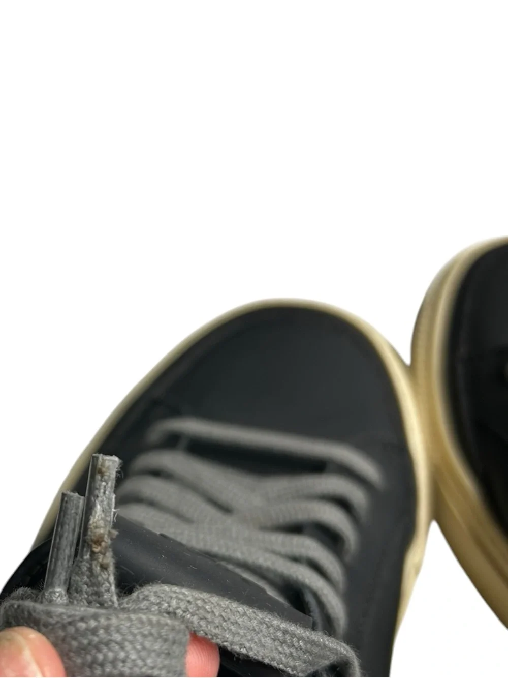 P448 John Project Sustainability Black Leather Low Top Sneakers Womens EU 39 US